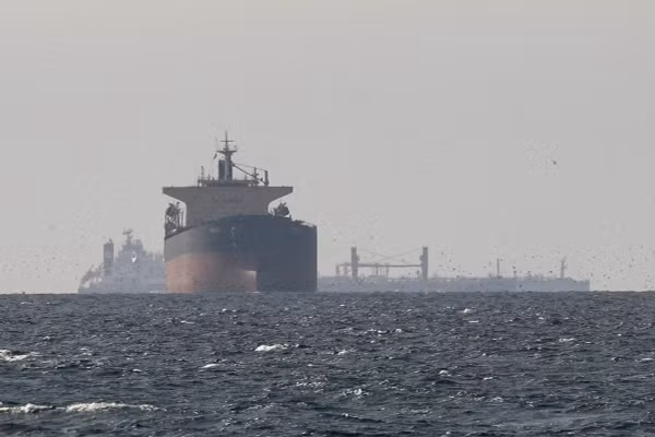 Chiến dịch phong tỏa eo biển Hormuz đầy mạo hiểm của Mỹ sẽ làm giàu cho Nga