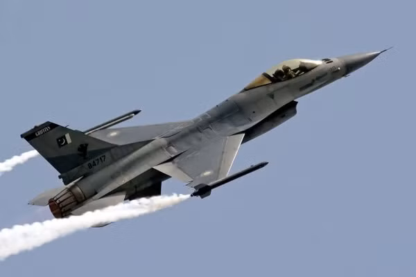 Pakistan bắt đầu các cuộc không kích nhằm vào lực lượng Houthi