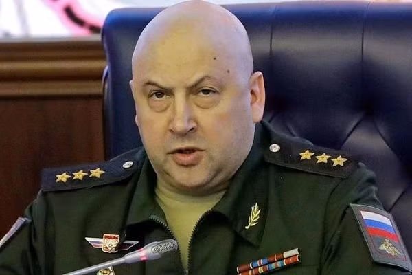 Tướng Sergei Surovikin.