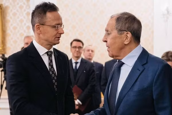 Tình báo Hungary bí mật theo dõi quan chức EU để phục vụ lợi ích của Nga?