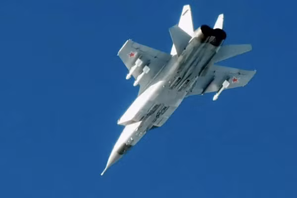 Báo Đức giải thích lý do NATO không thể bắn hạ tiêm kích MiG-31 Nga