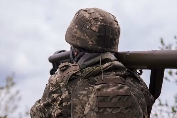 Tên lửa FN-16 Trung Quốc bất ngờ xuất hiện trong Quân đội Ukraine