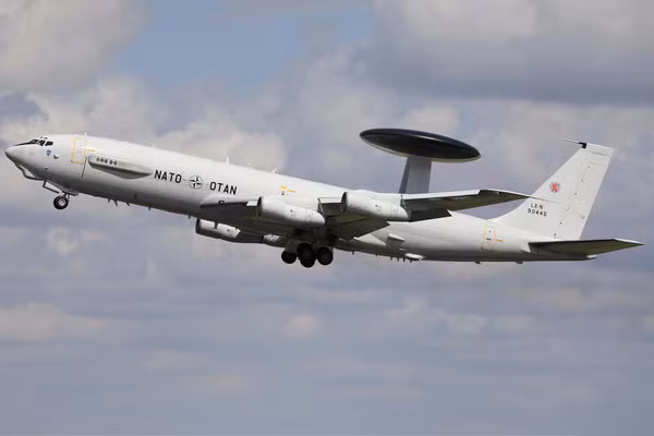 Máy bay NATO hoạt động dày đặc gần Nga và Belarus