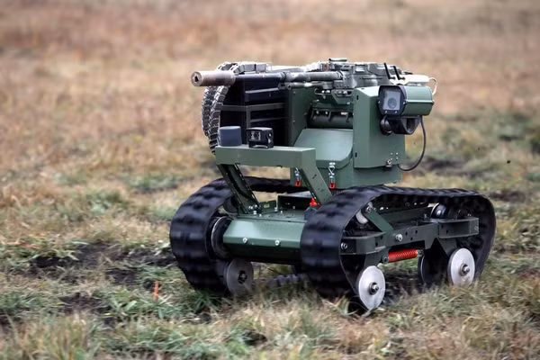 Lính Nga nói rõ điểm yếu của robot mặt đất Ukraine trước máy bay không người lái