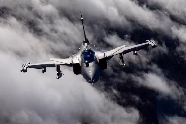 Tiêm kích Gripen bị phàn nàn có giá quá đắt