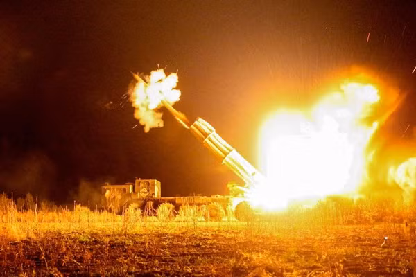 Tornado-S của Nga tấn công chính xác tuyệt đối trong môi trường tác chiến điện tử mạnh