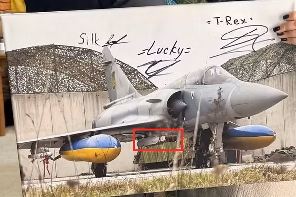 Mirage 2000 không còn sợ Su-35 khi đã có tên lửa MICA?