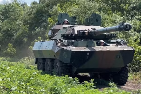 Thêm điểm yếu nghiêm trọng của xe tăng bánh lốp AMX-10RC đã phát lộ