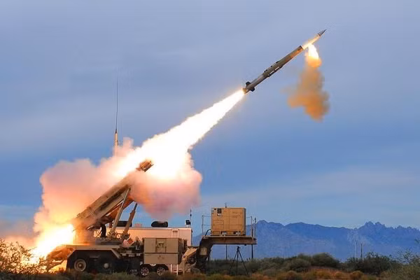 Mỹ tăng gấp 3 sản lượng tên lửa đánh chặn cho Patriot và 4 lần cho THAAD