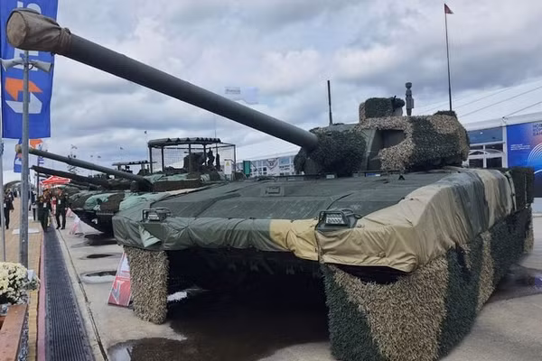 Công việc trên T-14 - T-15 Armata, Kurganets-25 và Boomerang vẫn tiếp tục