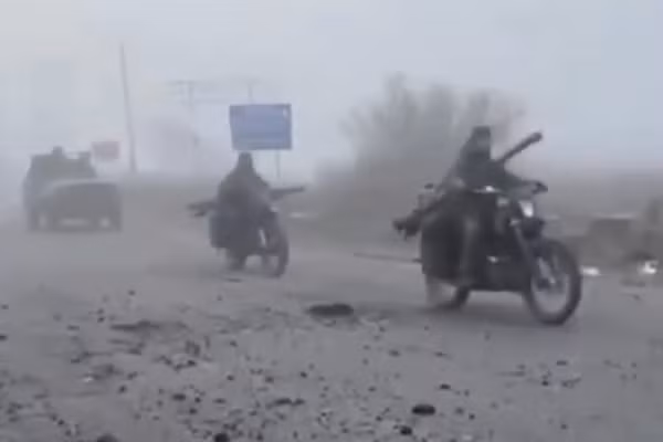 Không quân Ukraine tấn công dữ dội đoàn cơ giới đang tiến vào Pokrovsk