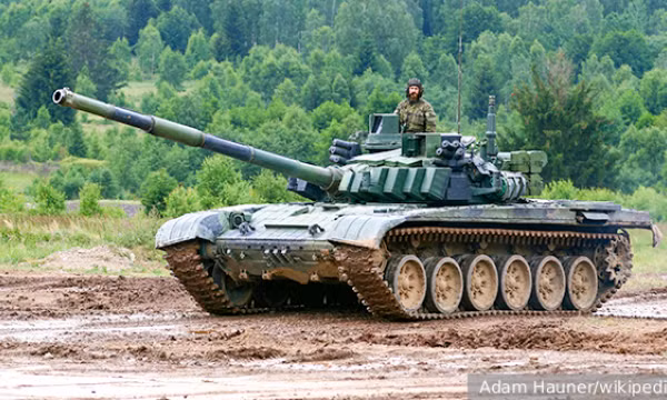 Séc hoàn thành hiện đại hóa tới 800 xe tăng T-72 cho Ukraine
