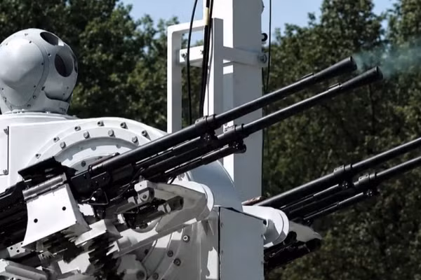 Hệ thống phòng không Zubr sẽ bắn hạ mọi UAV cảm tử Ukraine?