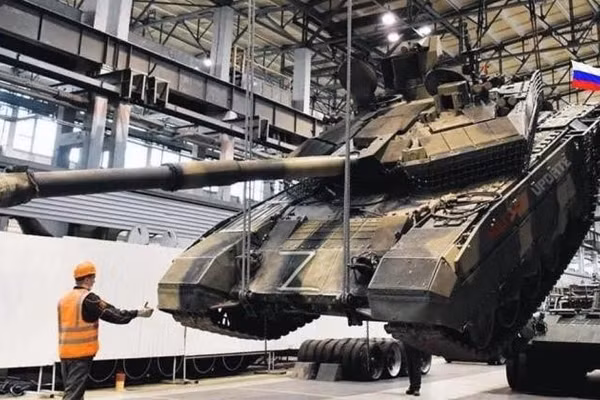 UVZ tăng sản lượng xe tăng T-90M lên hàng trăm chiếc mỗi năm