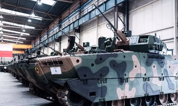 Hợp đồng vũ khí kỷ lục trị giá 16,5 tỷ USD được ký chỉ trong 1 ngày