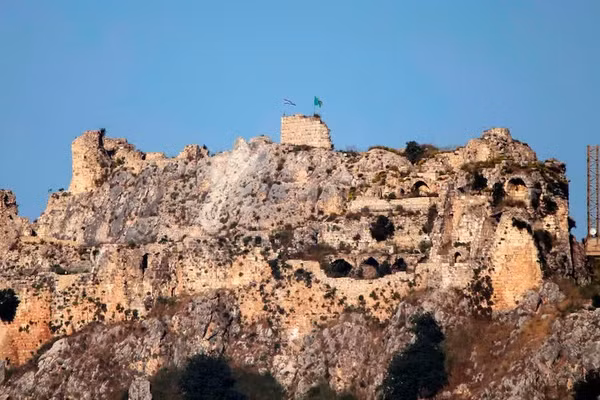 Hezbollah gặp nguy khi Israel chiếm được pháo đài Beaufort ở miền Nam Lebanon
