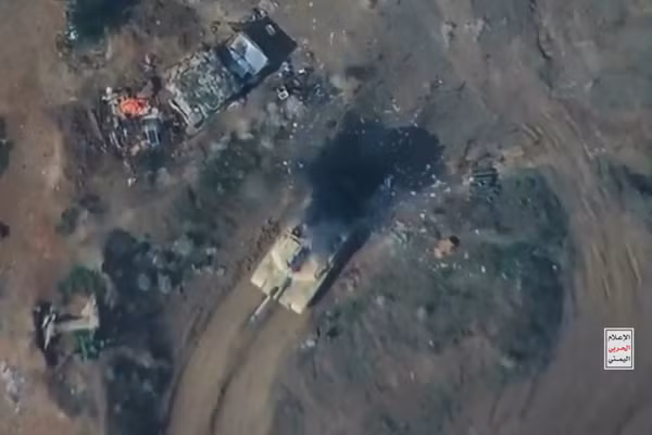 Houthi đánh hỏng nặng xe tăng Abrams của Saudi Arabia bằng UAV