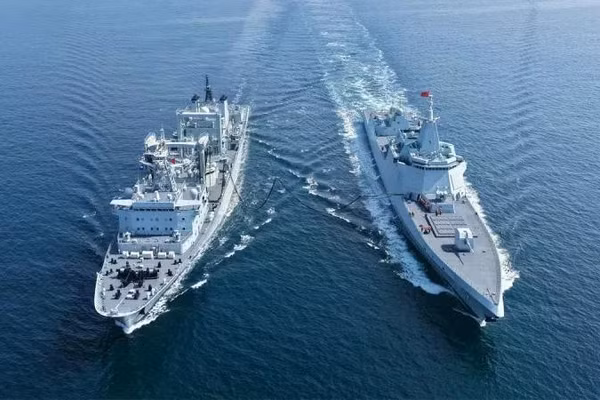 Phương Tây đối diện ‘ác mộng’ khi Nga và Trung Quốc phối hợp tấn công