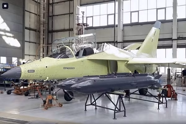 Yak-130M 'bất khả xâm phạm' khi được trang bị hệ thống phòng vệ chủ động