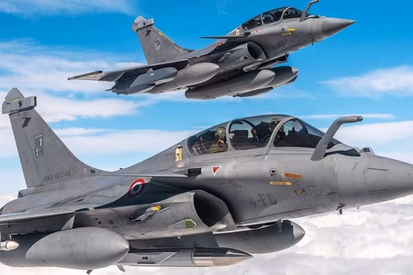 Tiêm kích Rafale cực mạnh khi có thêm tên lửa đạn đạo siêu thanh