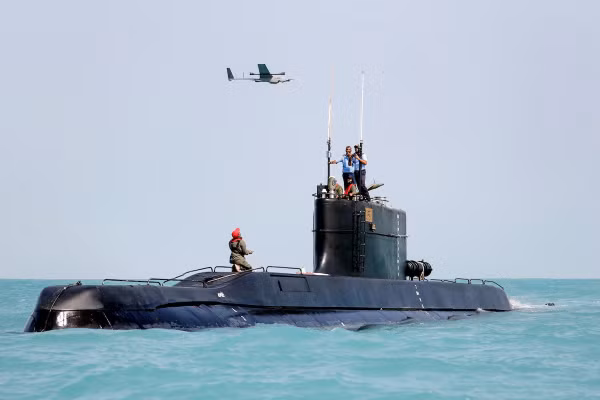 Tướng quân Iran: Tên lửa phóng từ tàu ngầm sẽ gây ác mộng cho kẻ địch