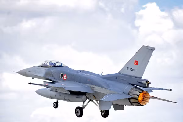 Thổ Nhĩ Kỳ gây sức ép cực lớn khi điều tiêm kích F-16 đến sát biên giới Nga