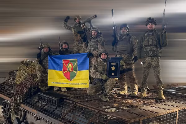 Lữ đoàn cơ giới hạng nặng 129 của Ukraine thực hiện cuộc tấn công ấn tượng tại vùng Kharkiv