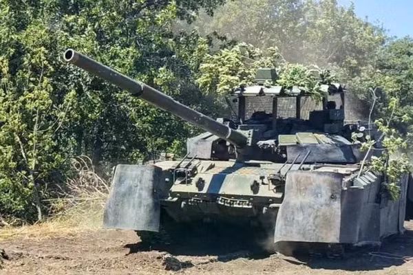 Chuyên gia Nga tiết lộ những tính năng mới nhất của xe tăng T-72B3A