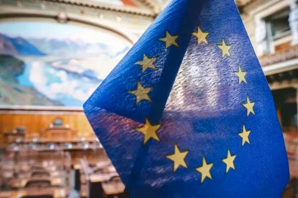 Hungary và Slovakia không còn ngăn cản EU hỗ trợ Ukraine