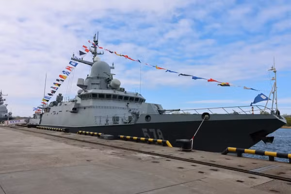 Hạm đội Baltic được bổ sung tàu ​​tên lửa cỡ nhỏ từ Dự án 22800 tối tân