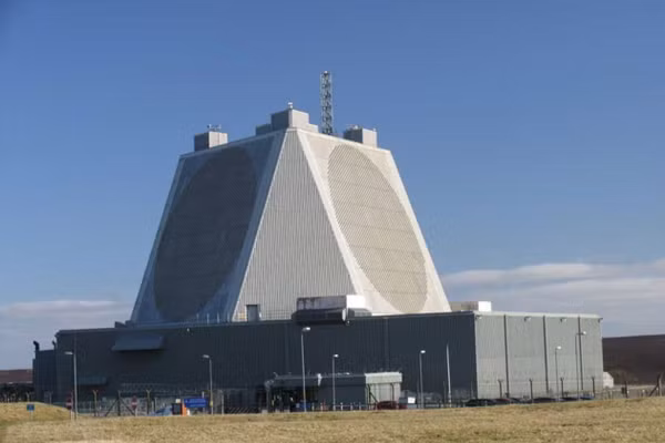 Hệ thống radar chiến lược AN/FPS-132 siêu đắt của Mỹ tại Qatar bị Iran phá hủy