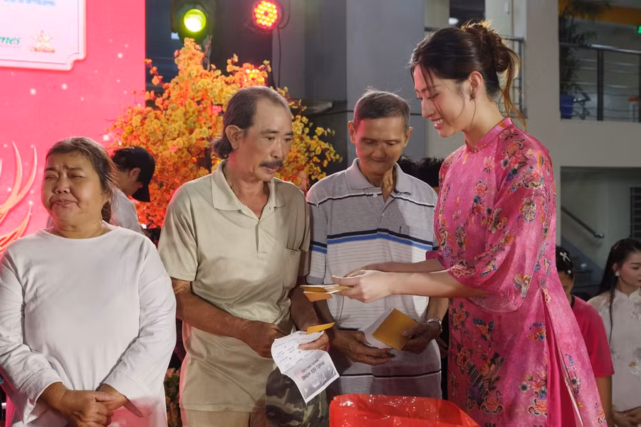 tet-hanh-phuc.jpg