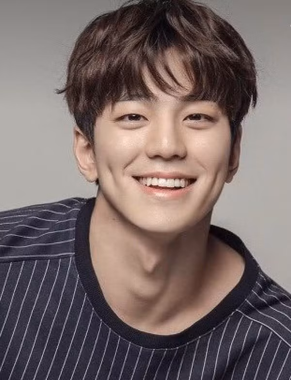 hyun-bin-4.jpg