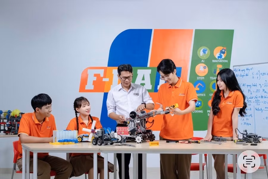 Học sinh cấp 3 cần được trang bị các năng lực lõi để thích ứng với tương lai. 
