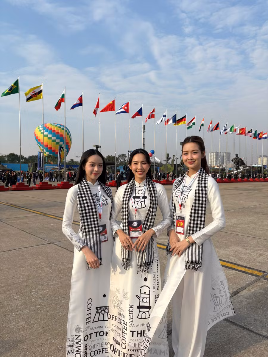 thuy-tien-thanh-thuy-bao-ngoc.jpg