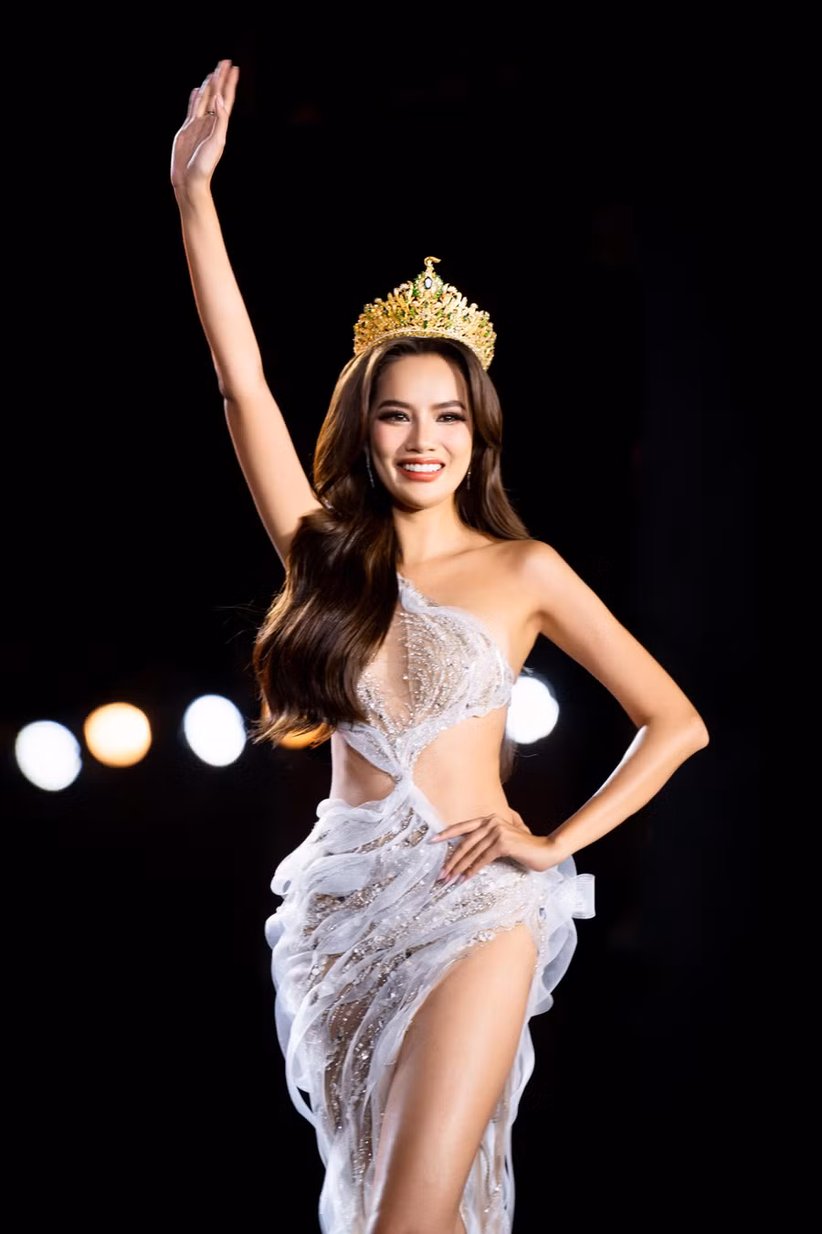 HOÀNG PHƯƠNG - SÂN KHẤU FINAL WALK (14).jpg