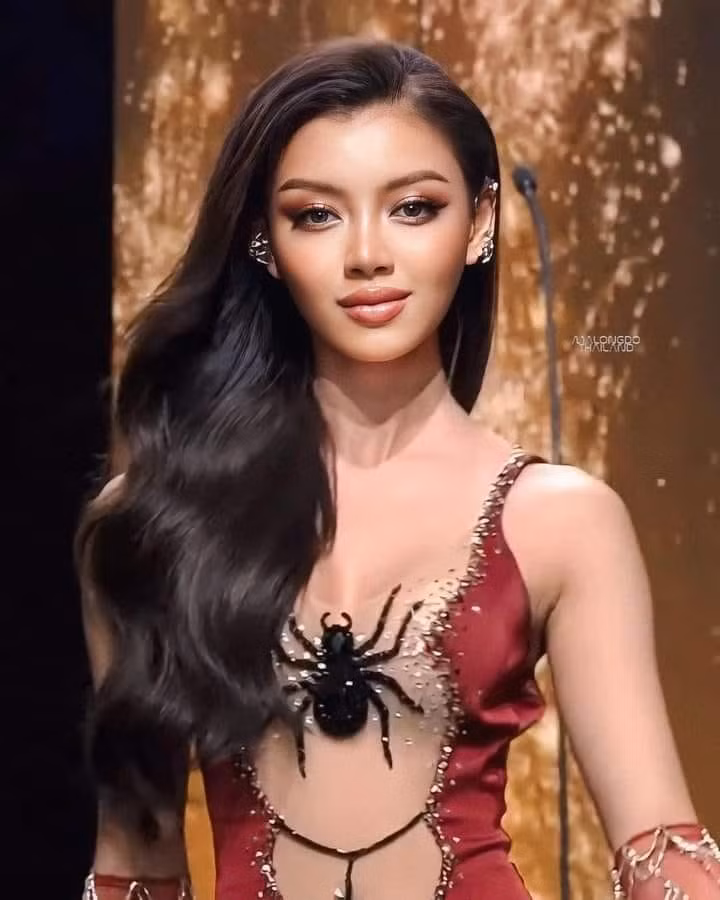 miss-grand-myanmar-4.jpg