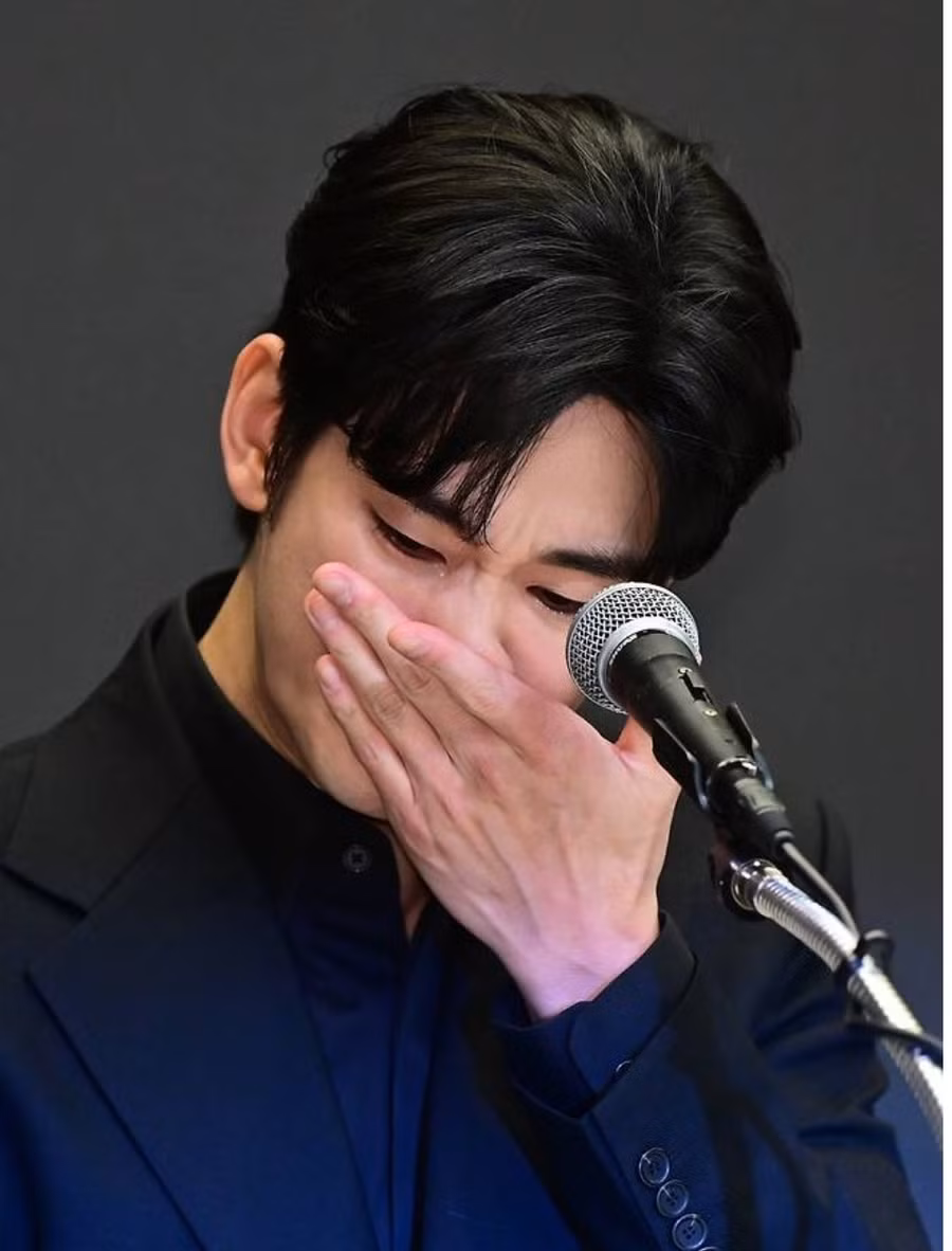 kim-soo-hyun-2.png