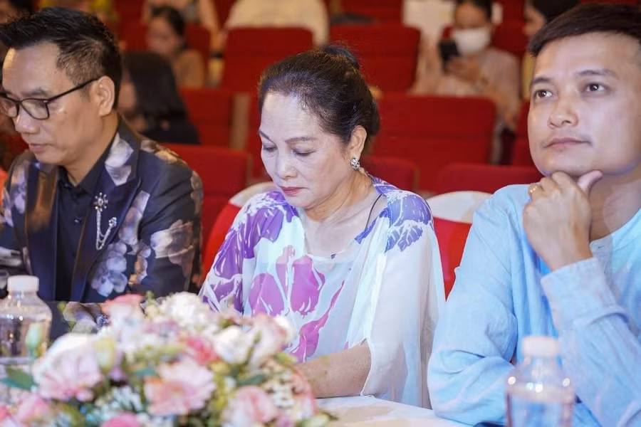 âm nhạc 2.jpg