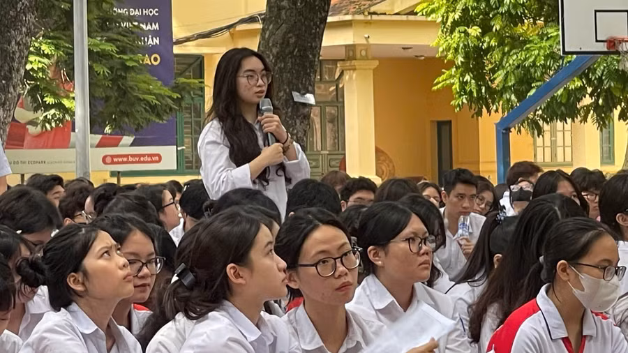 hướng nghiệp 3.jpg