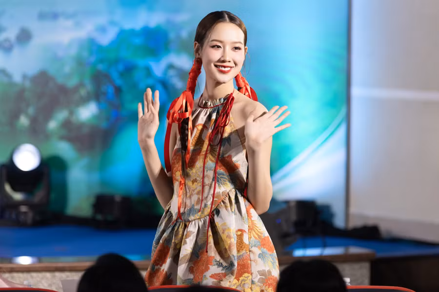 hoa-hau-le-nguyen-bao-ngoc-5368-6994.jpg