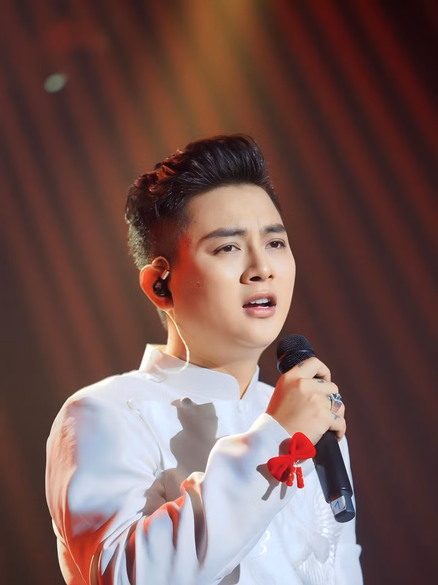 hoai-lam-2.jpg