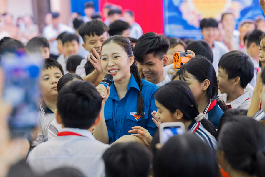 kieu-duy-trung-thu-2025-2.jpg