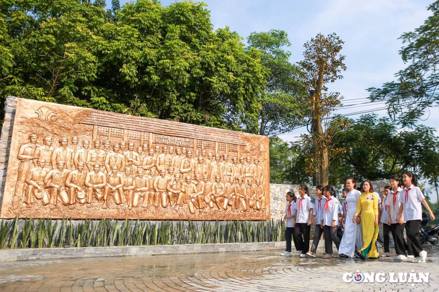 Huỳnh Thúc Kháng 14.jpg