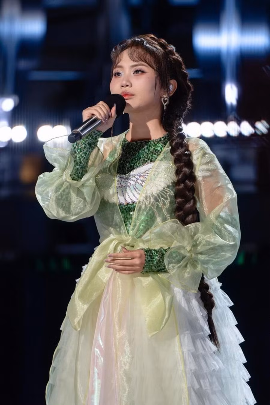 phuong-my-chi.jpg