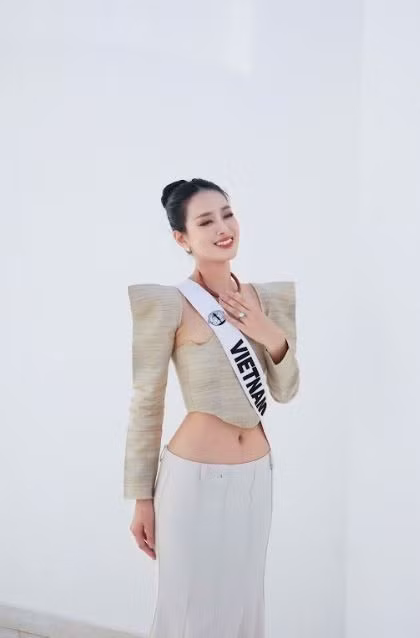 khanh-linh-3.jpg