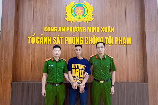 Lường Văn Bảy bị bắt giữ sau 1 năm lẩn trốn. (Ảnh: CATQ)