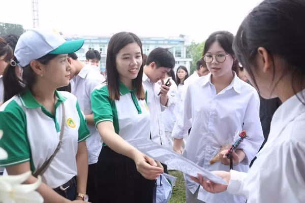 Hoạt động hướng nghiệp mang ý nghĩa thực tiễn.