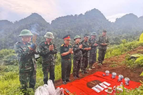 Hài cốt liệt sĩ được tìm thấy tại xã biên giới Minh Tân.