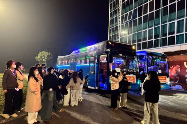 Những chuyến xe 0 đồng của Trường Đại học Tân Trào.